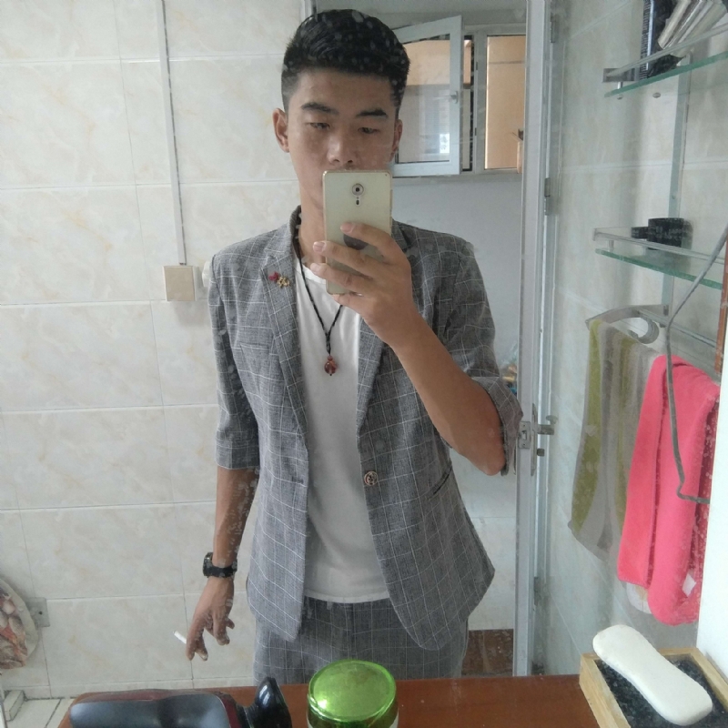 会淹死的鱼的第一张照片--揭阳相亲服务中心