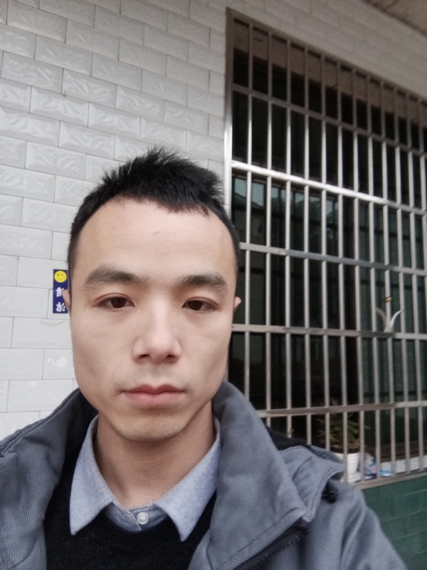 笑得那么开心的第一张照片--揭阳相亲服务中心