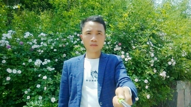 一生何求的第一张照片--揭阳相亲服务中心