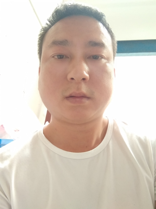 大叔的第一张照片--揭阳相亲服务中心