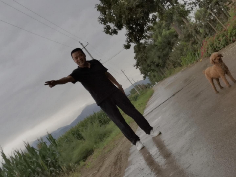 每天的温暖的第一张照片--揭阳相亲服务中心