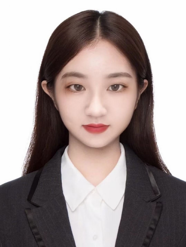 侧耳倾听的第一张照片--揭阳相亲服务中心