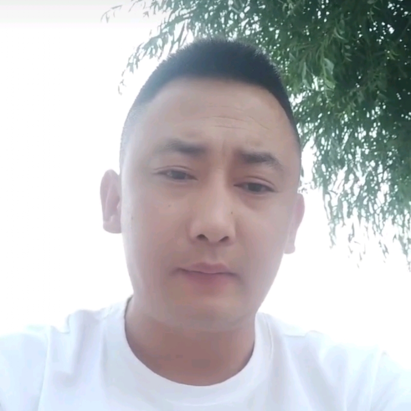 潇洒的第一张照片--揭阳相亲服务中心