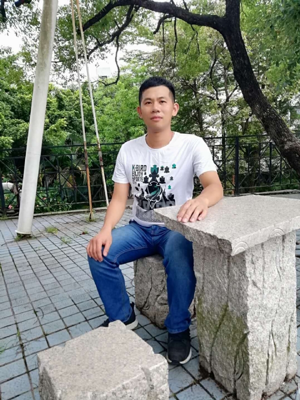 冷夜的第一张照片--揭阳相亲服务中心