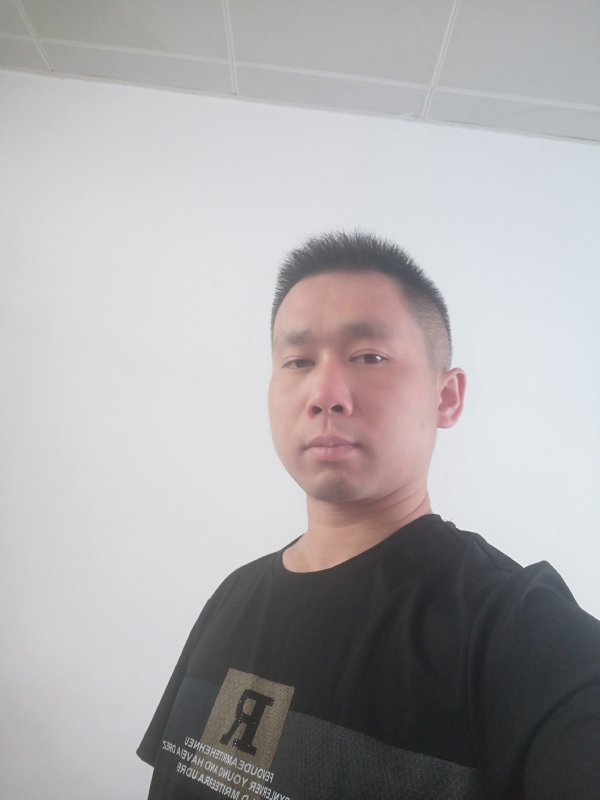 孤独的狼的第一张照片--揭阳相亲服务中心