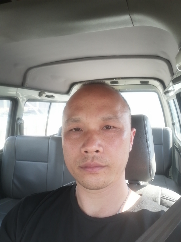 新旺丁的第一张照片--揭阳相亲服务中心