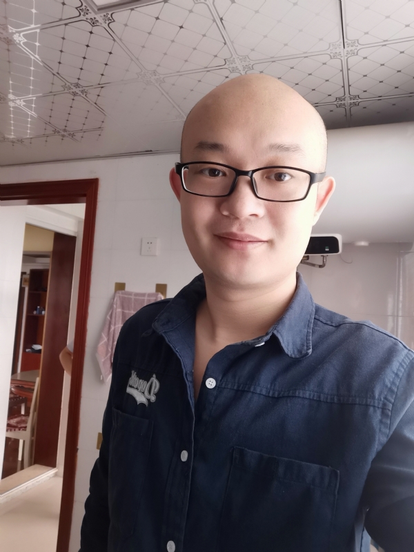 凝望远方的第一张照片--揭阳相亲服务中心