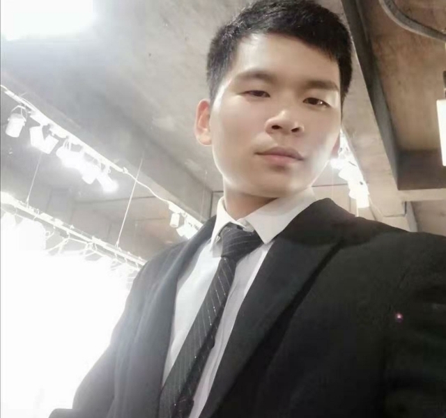 凌晨三点三分的第三张照片--揭阳相亲服务中心