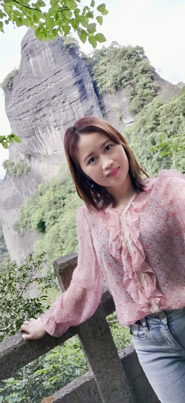 花开半夏的第二张照片--揭阳相亲服务中心