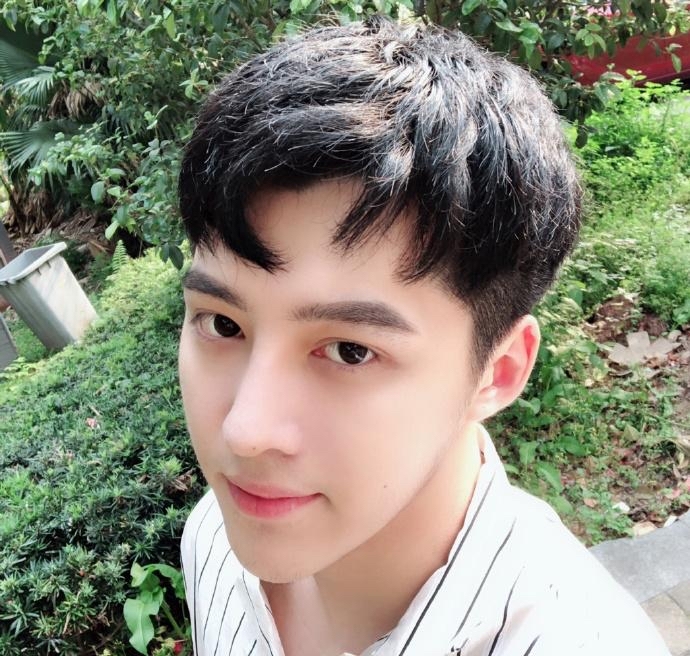 alading的第一张照片--揭阳相亲服务中心