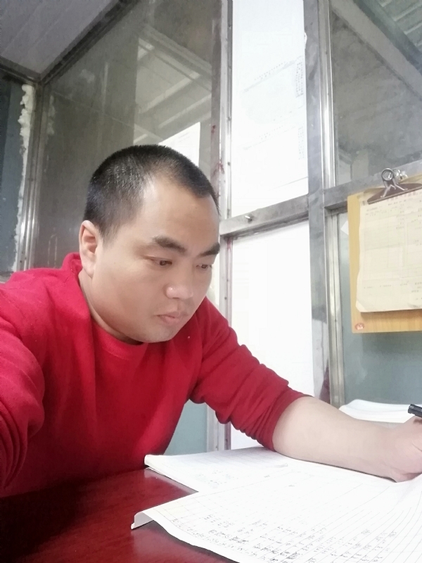 小吴的第一张照片--揭阳相亲服务中心