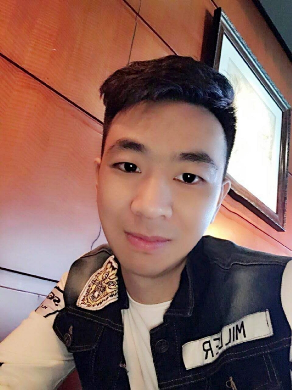 滞后的微笑的第三张照片--揭阳相亲服务中心