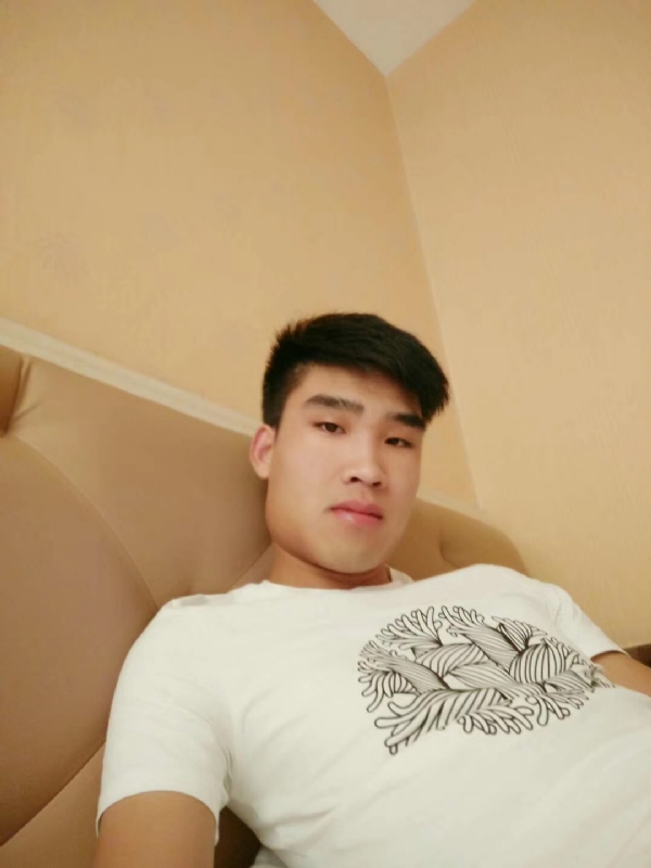 谁不曾孤单上路的第二张照片--揭阳相亲服务中心