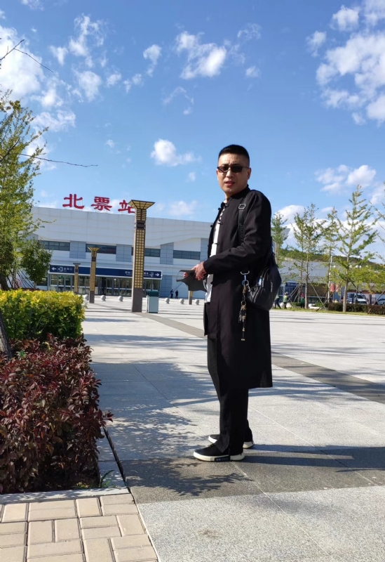 仟佰渡的第一张照片--揭阳相亲服务中心