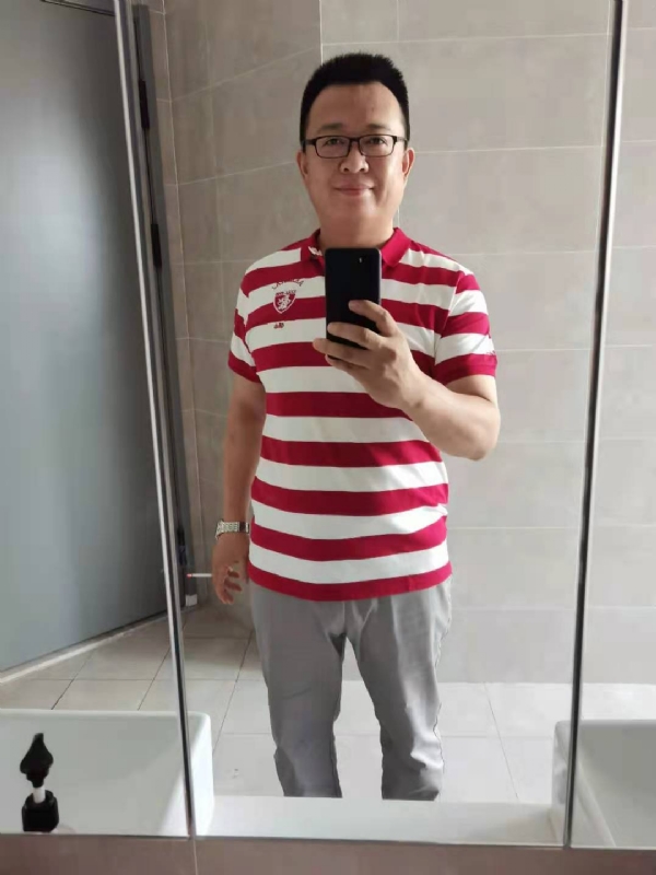 行走的打桩机的第二张照片--揭阳相亲服务中心