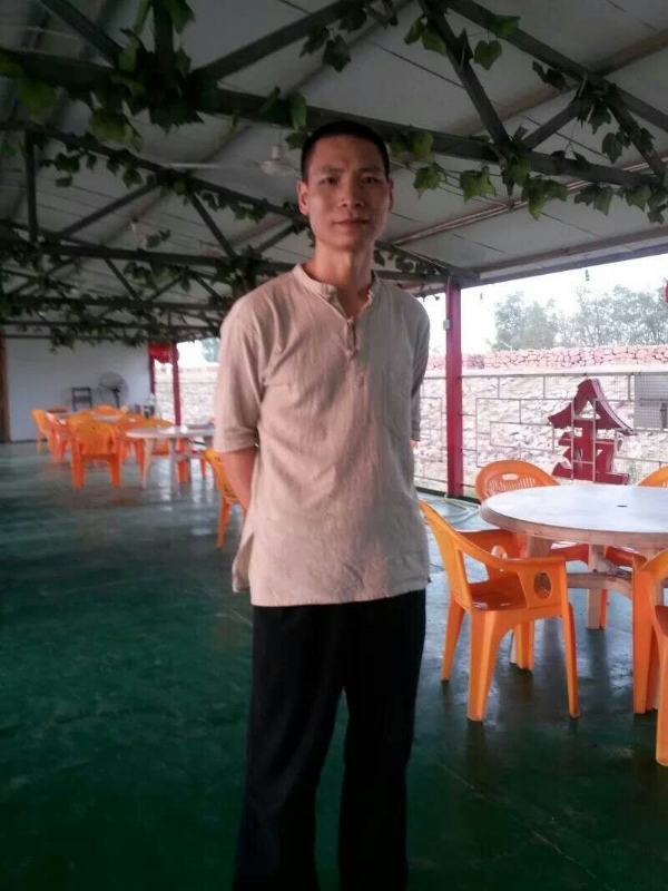 周哥的第三张照片--揭阳相亲服务中心