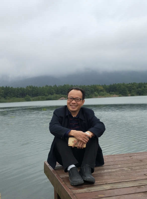 老牛的第一张照片--揭阳相亲服务中心