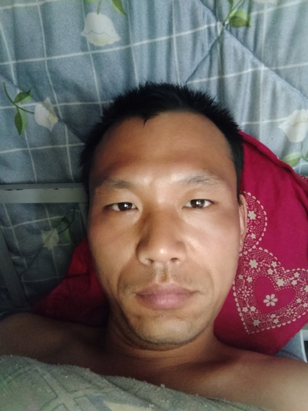 弘扬的第一张照片--揭阳相亲服务中心