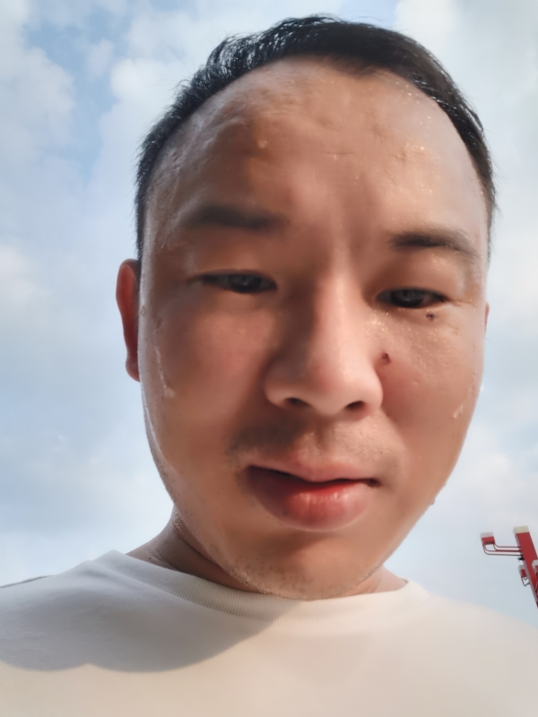 唐老鸭的第一张照片--揭阳相亲服务中心