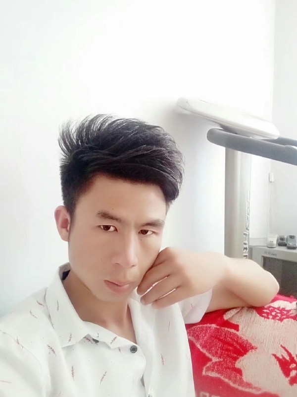 只得一人心的第二张照片--揭阳相亲服务中心