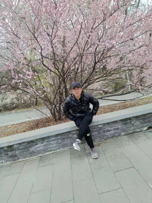 寻找幸福的第一张照片--揭阳相亲服务中心