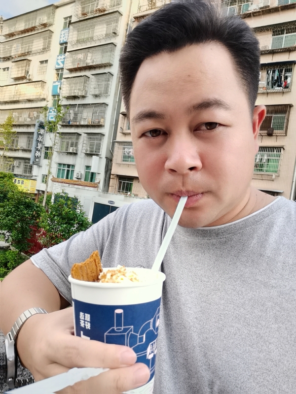 K金o的第一张照片--揭阳相亲服务中心