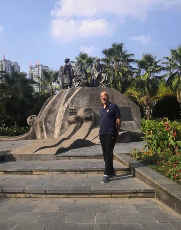 笨笨男的第一张照片--揭阳相亲服务中心