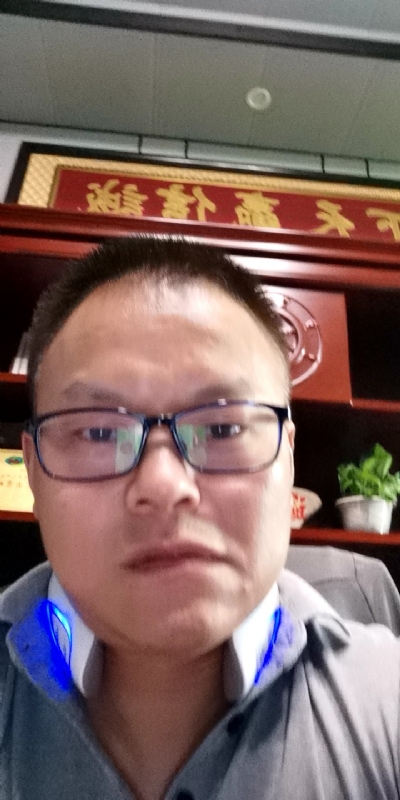 模具工匠的第一张照片--揭阳相亲服务中心