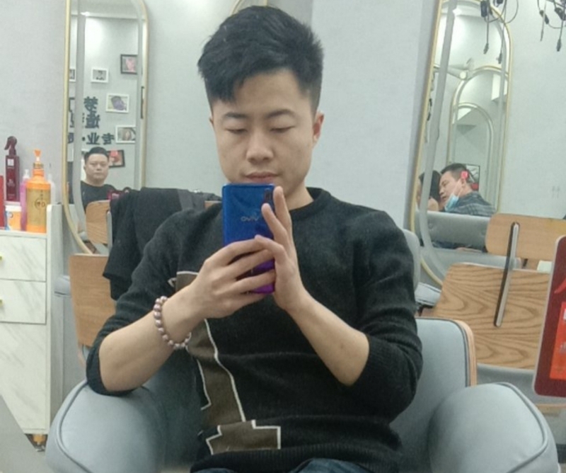 无法自拔的第一张照片--揭阳相亲服务中心