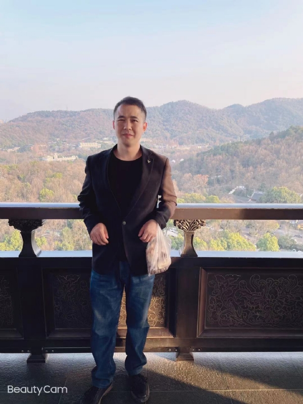 周周的第二张照片--揭阳相亲服务中心