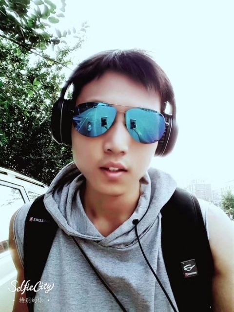 失意的人的第一张照片--揭阳相亲服务中心