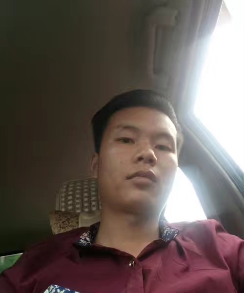 单亲爸爸的第一张照片--揭阳相亲服务中心