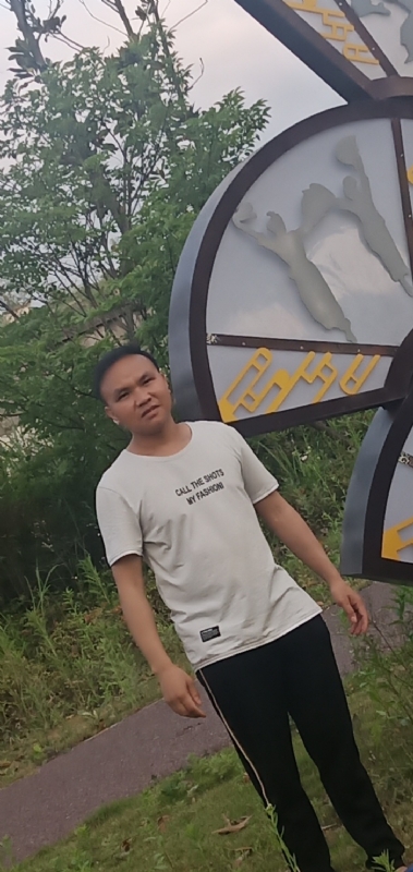 愉快的阳光的第一张照片--揭阳相亲服务中心