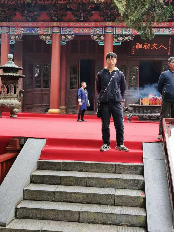 单身的小草的第三张照片--揭阳相亲服务中心