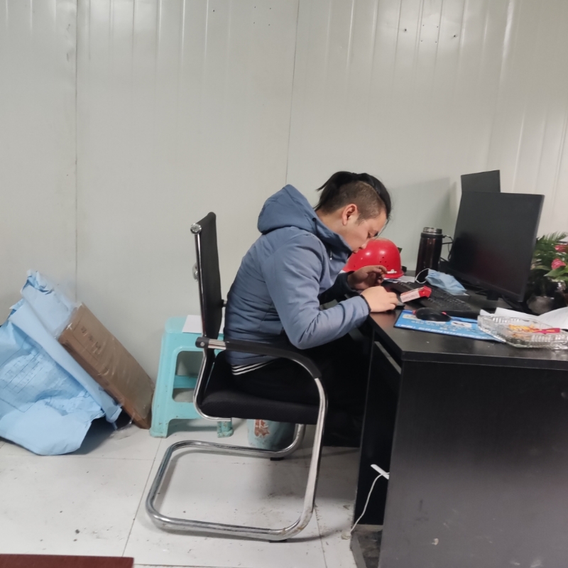 太空舱的第一张照片--揭阳相亲服务中心