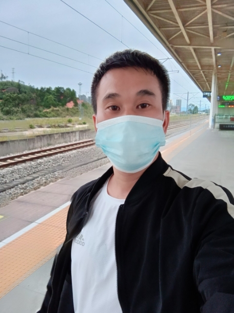 小李的第一张照片--揭阳相亲服务中心