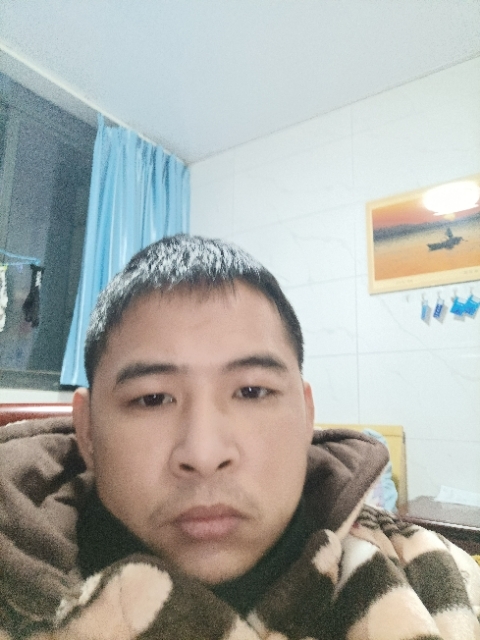 寂寞的第一张照片--揭阳相亲服务中心