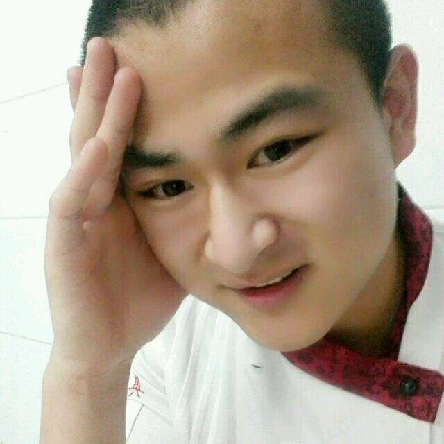 人潮拥挤的第一张照片--揭阳相亲服务中心