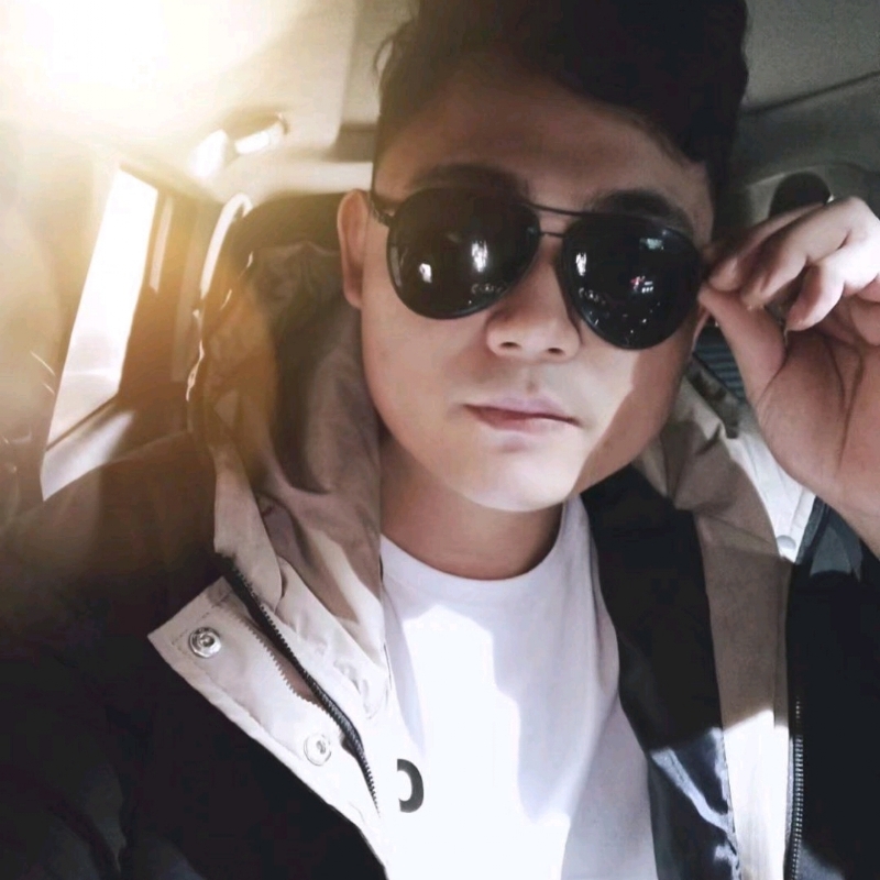 高大威武的第三张照片--揭阳相亲服务中心