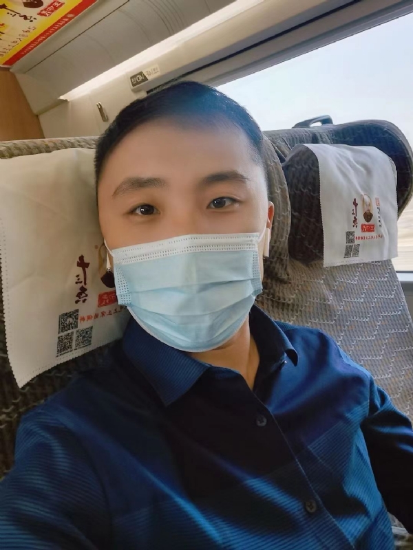 孤独的小屁猪的第二张照片--揭阳相亲服务中心