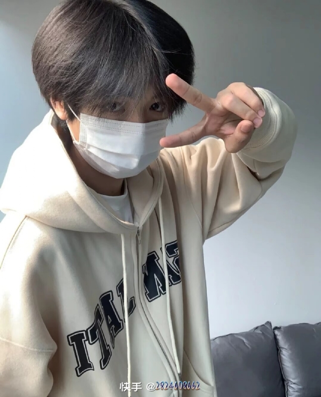 emo的风的第一张照片--揭阳相亲服务中心