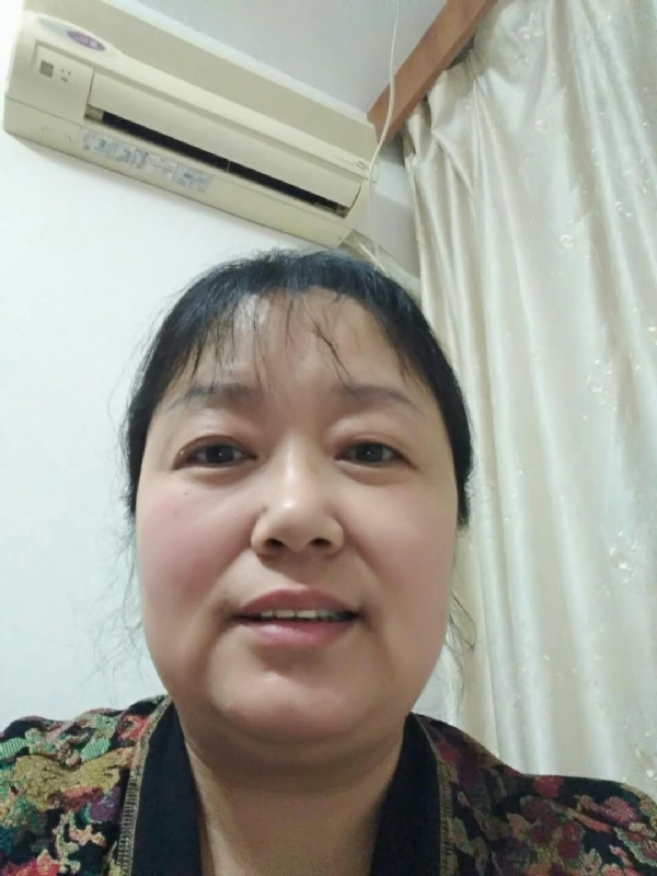 雨中漫步的第一张照片--揭阳相亲服务中心