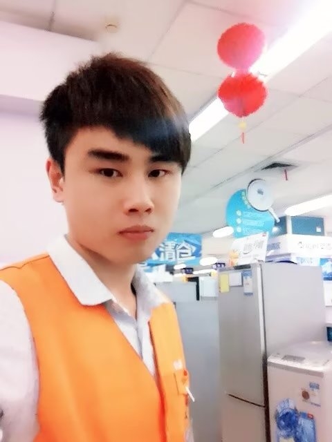 罗自强的第一张照片--揭阳相亲服务中心