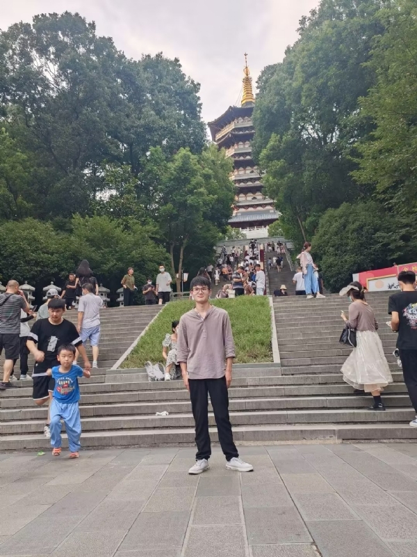 阳光男孩的第二张照片--揭阳相亲服务中心