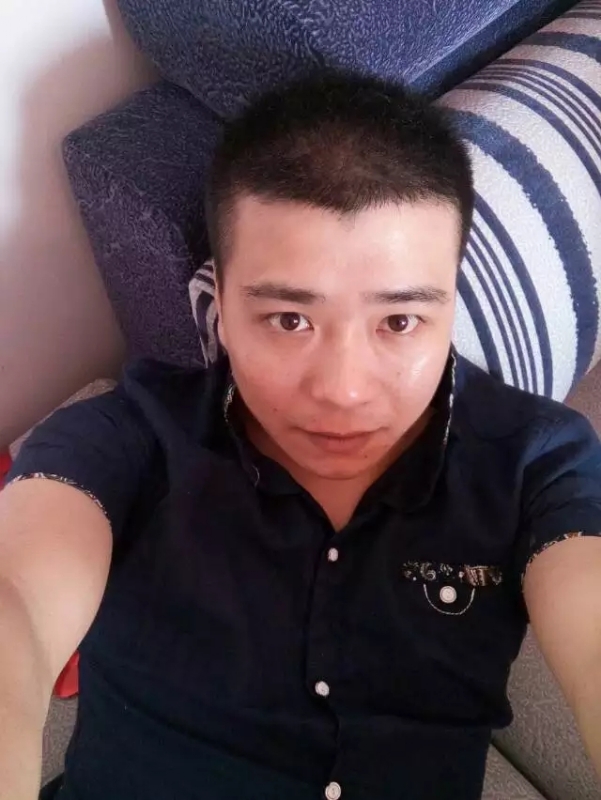 漫步的面包的第一张照片--揭阳相亲服务中心