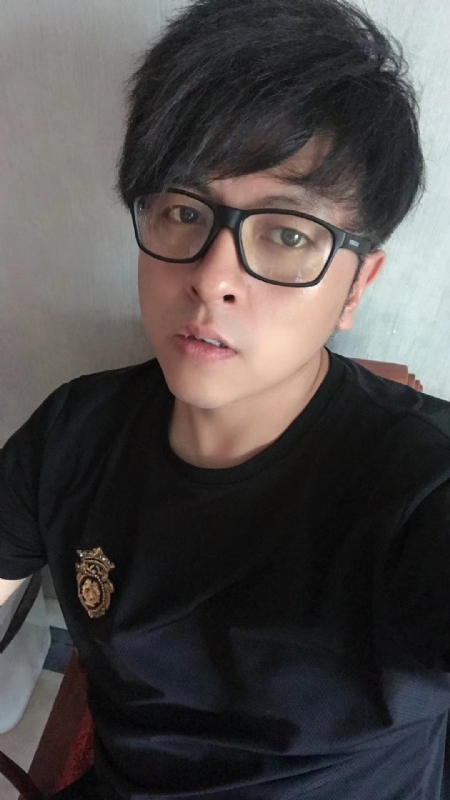 爱你永远不容易的第一张照片--揭阳相亲服务中心