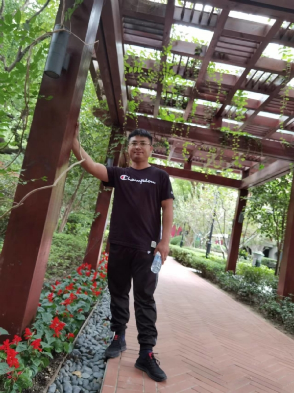 会飞的鱼的第一张照片--揭阳相亲服务中心