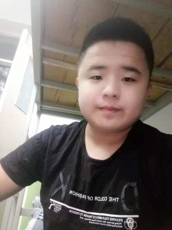 打小就爱淘气的第一张照片--揭阳相亲服务中心