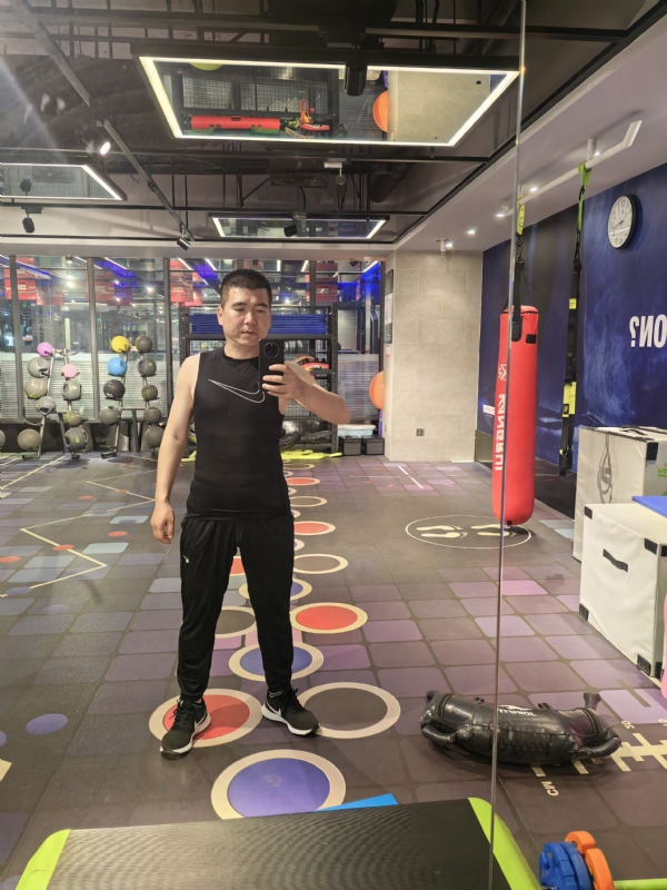 哈哈哈哈哈的第一张照片--揭阳相亲服务中心