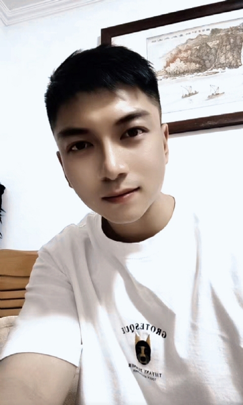 正直的火焰的第一张照片--揭阳相亲服务中心